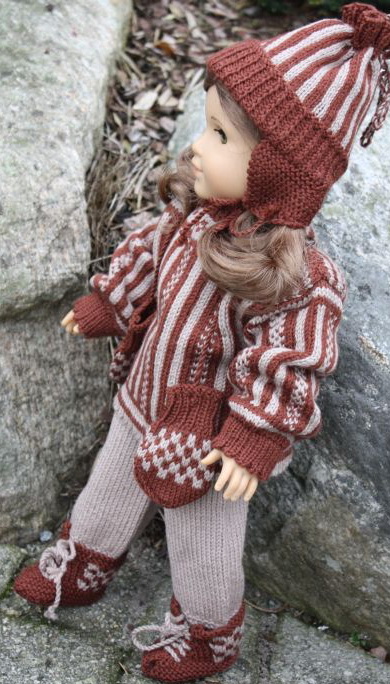 knit doll clothes with Målfrid's design knitting patterns