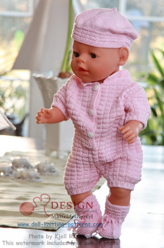 Doll knitting pattern