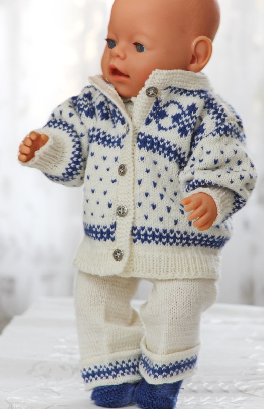 Gorgeous Knitting Patterns for 18 American Girl Dolls