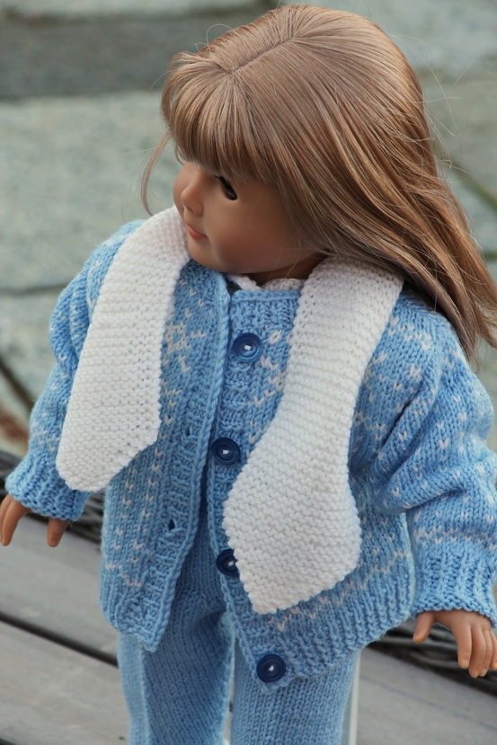 Målfrid Gausel's knitting patterns  for doll clothes