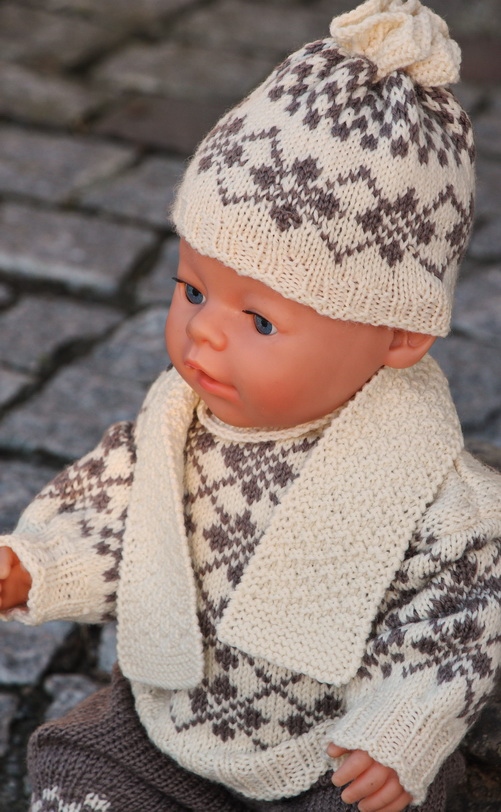 Doll knitting hat