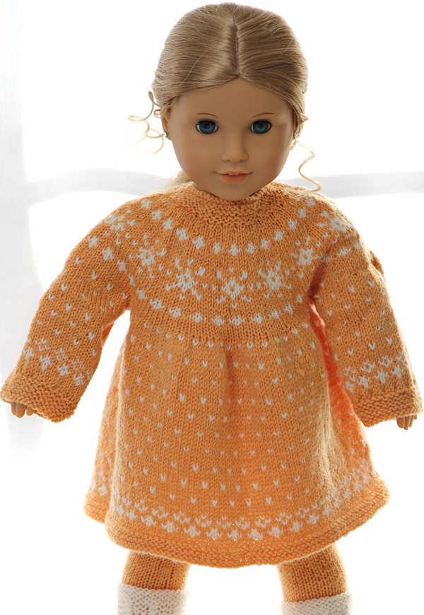 strikket kjole til dukken