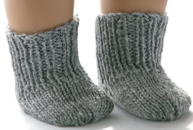 Deilige varme sokker er strikket med tanke på kalde dager.