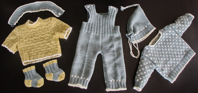 Modell 0230D Olina - Overall, Kurzarmpulli, Pullover, Schal/Kragen, Socken und Mütze