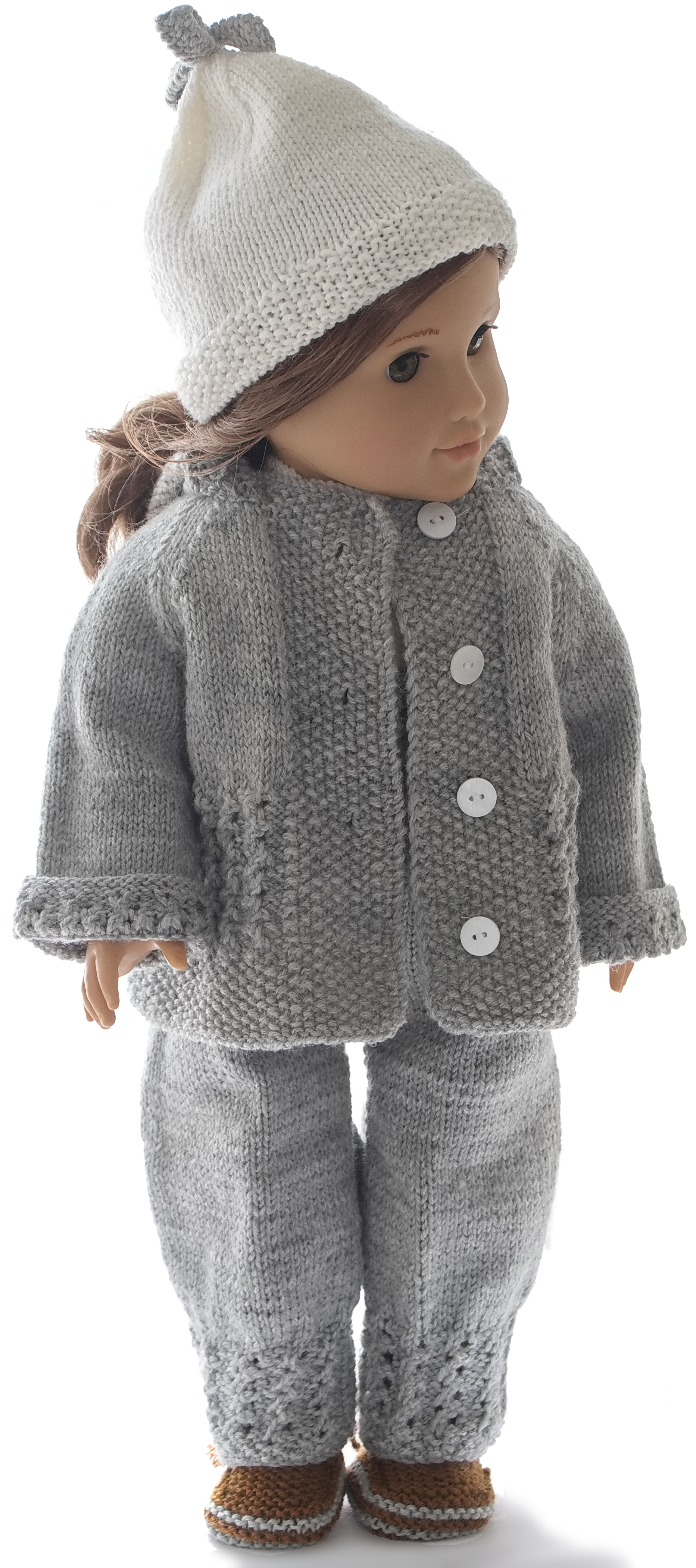 A superb jacket together with the pants for this knitting set.