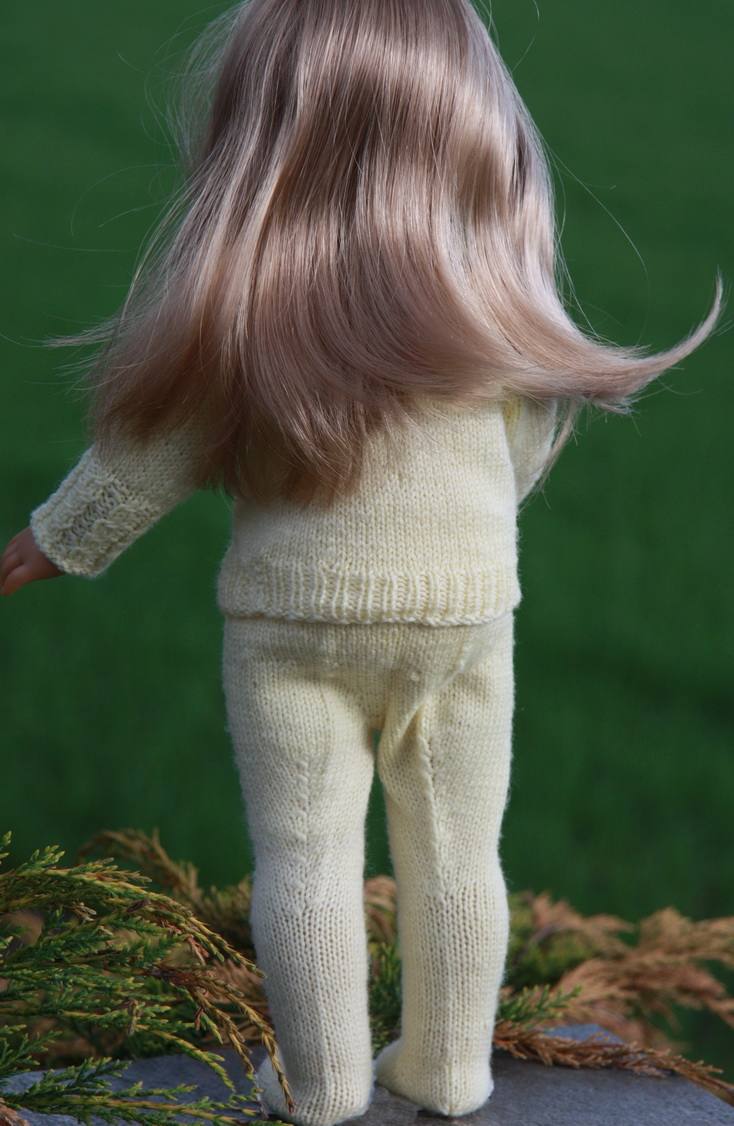 Model 0044 MALINE - American Girl doll knitting pattern.