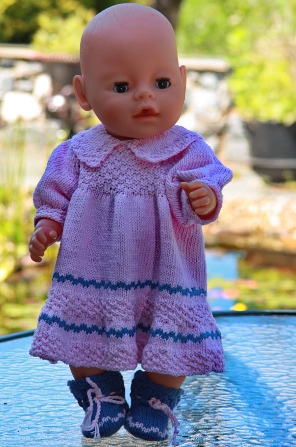 Model 0044 MALINE - American Girl doll knitting pattern.