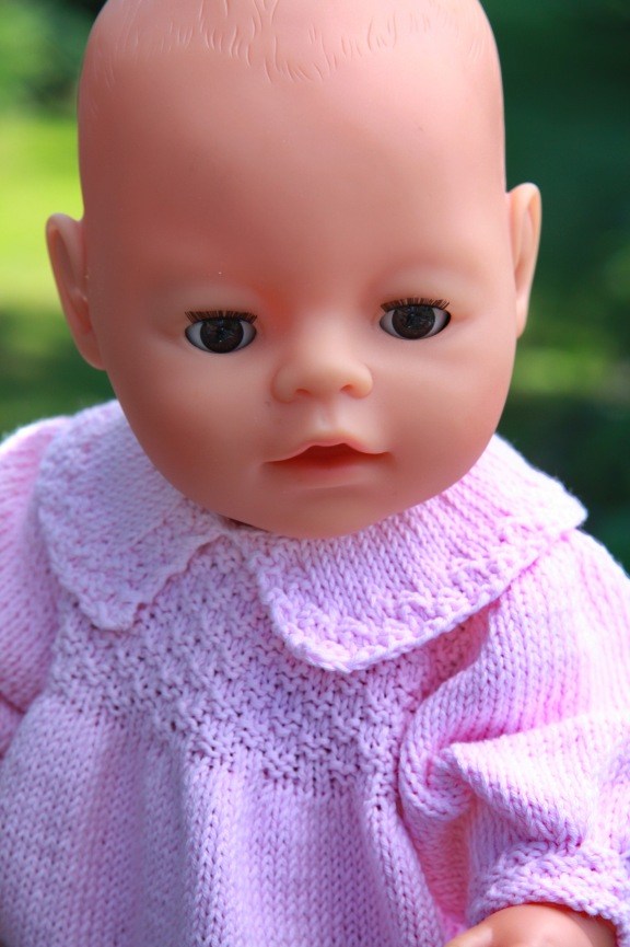 Model 0044 MALINE - American Girl doll knitting pattern.