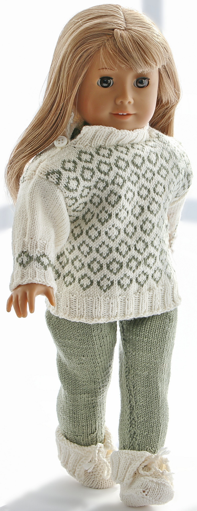 bok2-02-12-tone-lise-doll-knitting-book.jpg