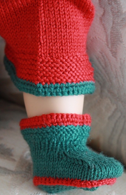  Modèles de tricot gratuits pour poupées