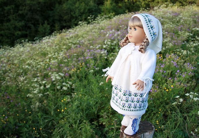 Kirsten in the flower meadow