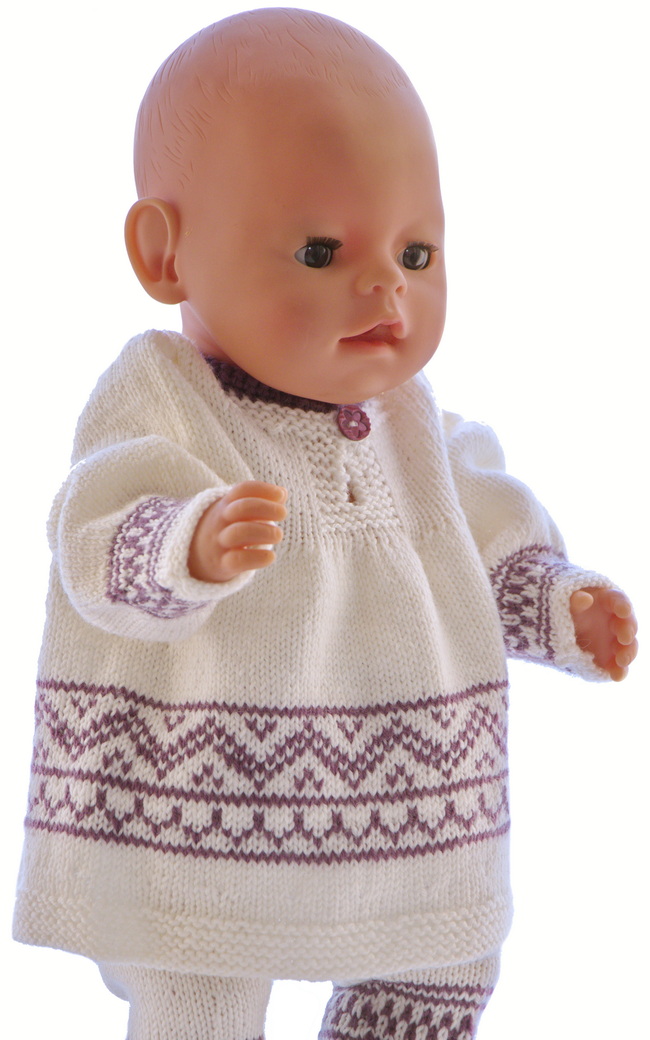 Dit keer hebben we Kirsten gekleed in een elegante witte jurk met patroon. D