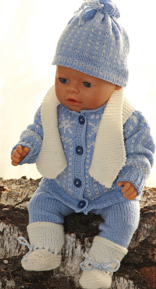 Målfrid Gausel's knitting patterns  for doll clothes