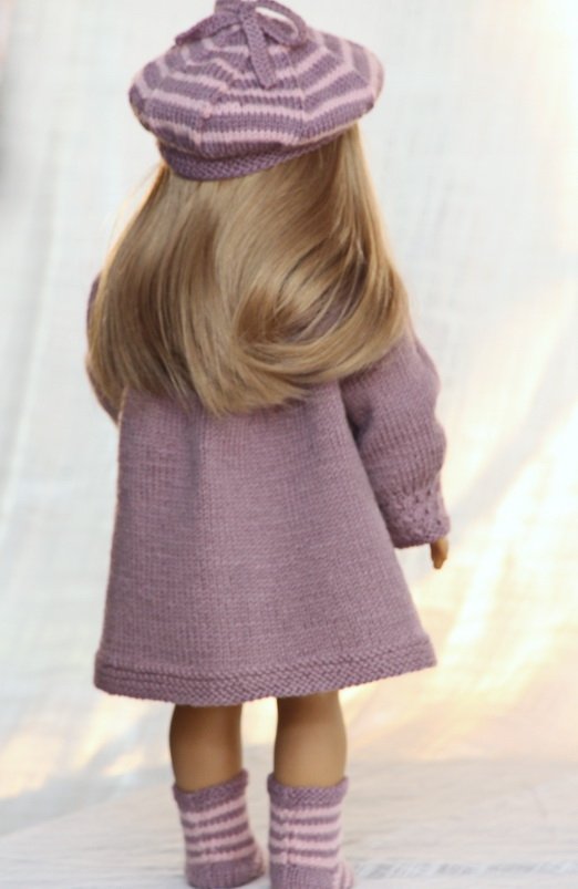 (This patterns fits 17" - 18" dolls like American Girl doll, Baby born and Alexander doll)