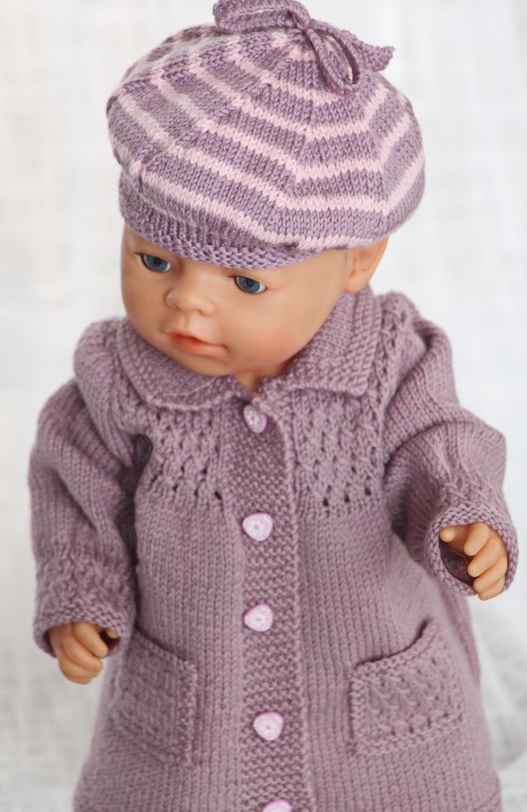 (This patterns fits 17" - 18" dolls like American Girl doll, Baby born and Alexander doll)