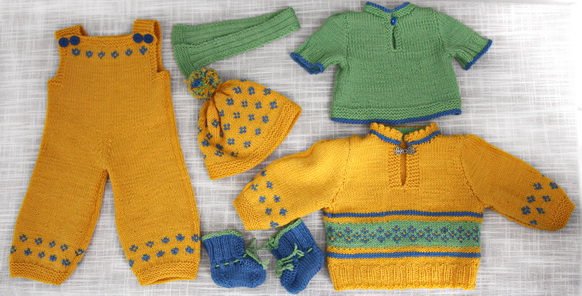 Model 0110D GINA - Genser, Bukse, Genser med korte ermer, Lue, Sokker og Skjerf
