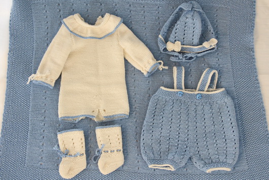 Baby born doll knitting pattern