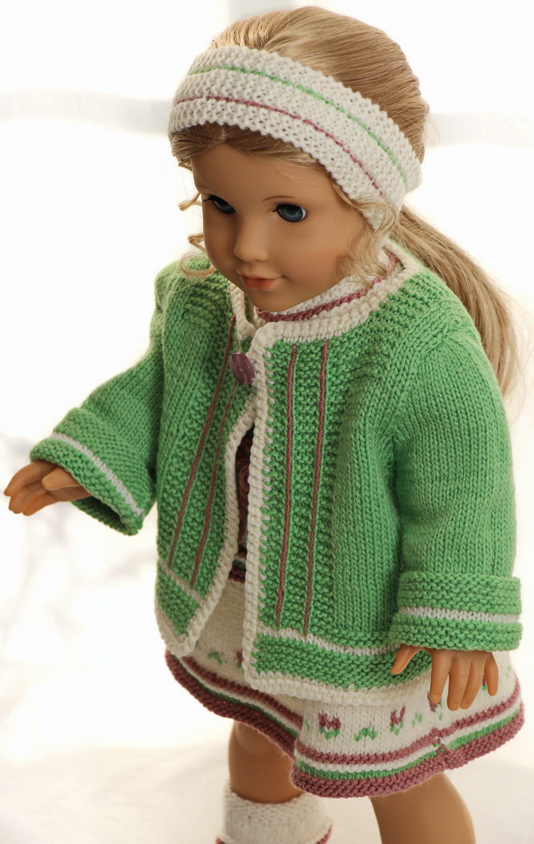 Doll dress knitting pattern