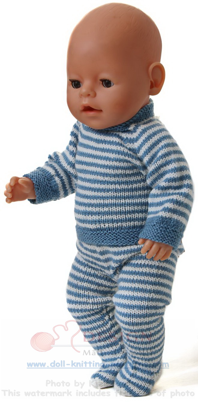 Dolls clothes knitting pattern