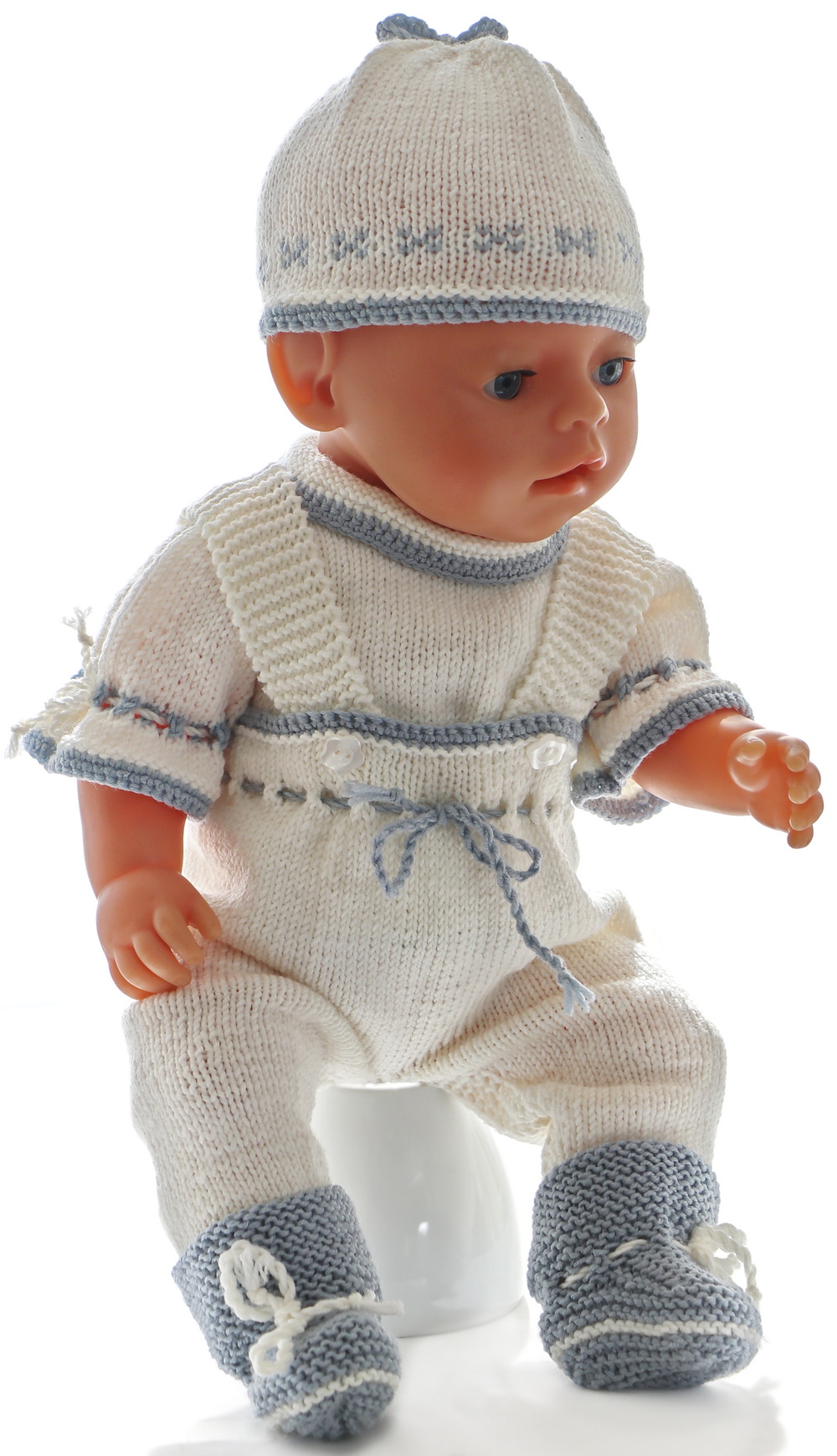 0232d-15-knitting-patterns-for-american-girl-dolls.jpg