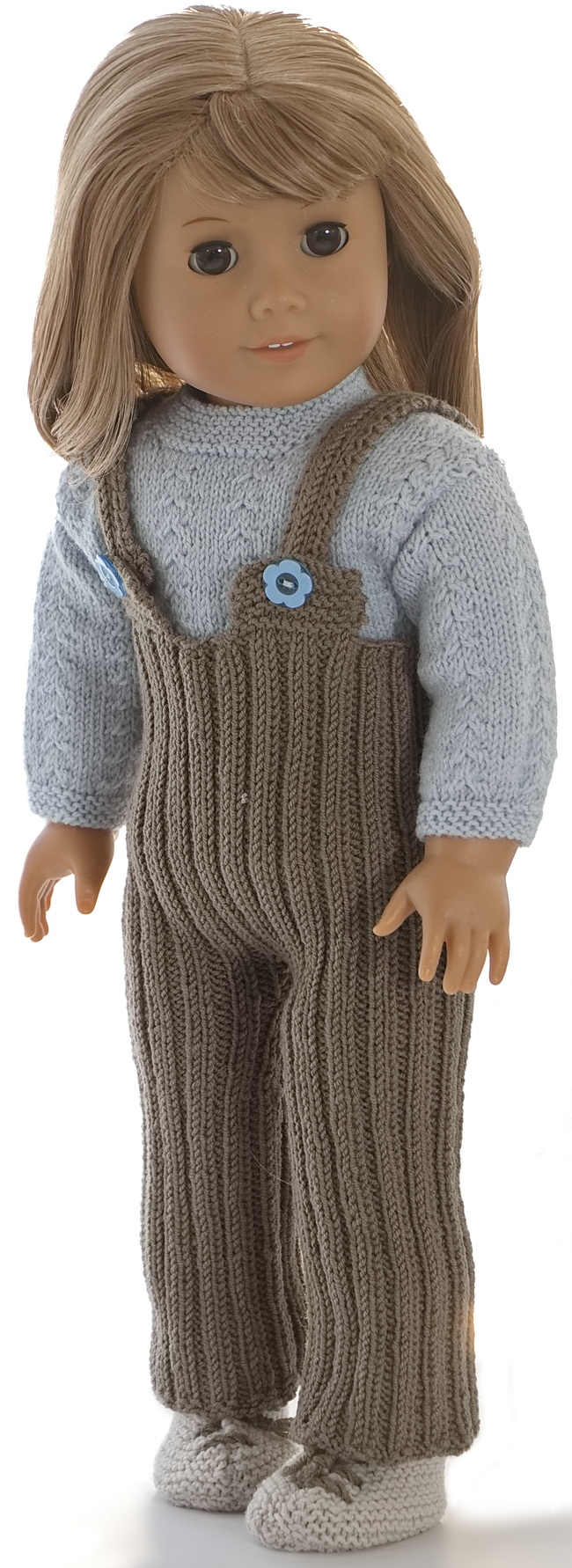 Zu diesem Pullover habe ich eine robuste Hose in grau/grün gestrickt. Die Hose ist im Rippenmuster gestrickt. Oberhalb der Taille vorne hat die Hose 2 kleine Felder mit Löchern, die kraus gestrickt werden.