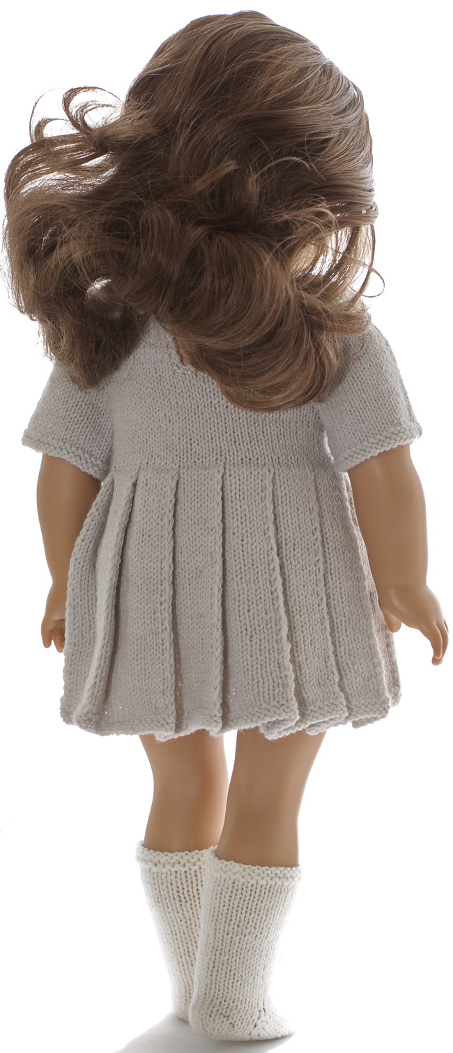 The beautiful white collar makes the dress extra cute.