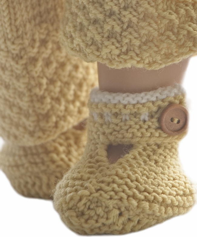 0243-14-knitting-pattern-for-doll-socks.jpg