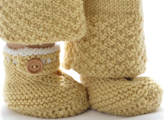 0243-15-knitting-pattern-for-doll-socks.jpg