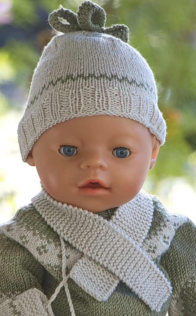 De eenvoud van de tricotsteek zorgt voor een tijdloze look, terwijl de zachte merinowol het comfortabel en warm maakt.